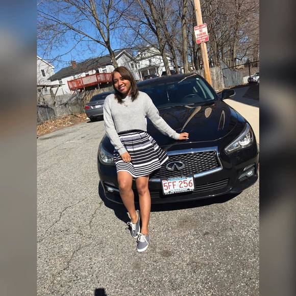 Meet your Posher, Karla - Picture 1 of 1